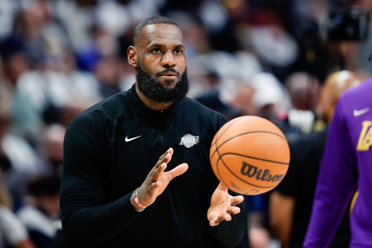 NBA: Vai aposentar? LeBron ter&aacute; reuni&atilde;o decisiva com diretoria dos Lakers