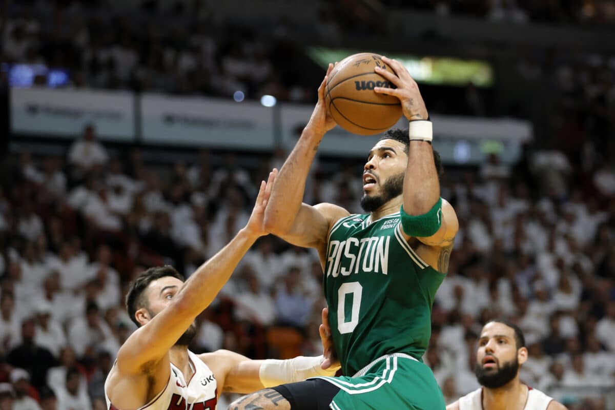 NBA: Tatum e Brown j&aacute; sonham com Jogo 6 ap&oacute;s rea&ccedil;&atilde;o dos Celtics