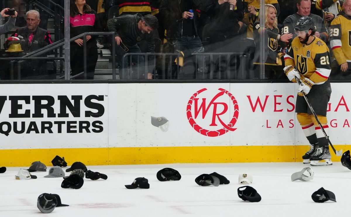 NHL: com chuva de bon&eacute;s, Golden Knights faz hist&oacute;ria na Stanley Cup