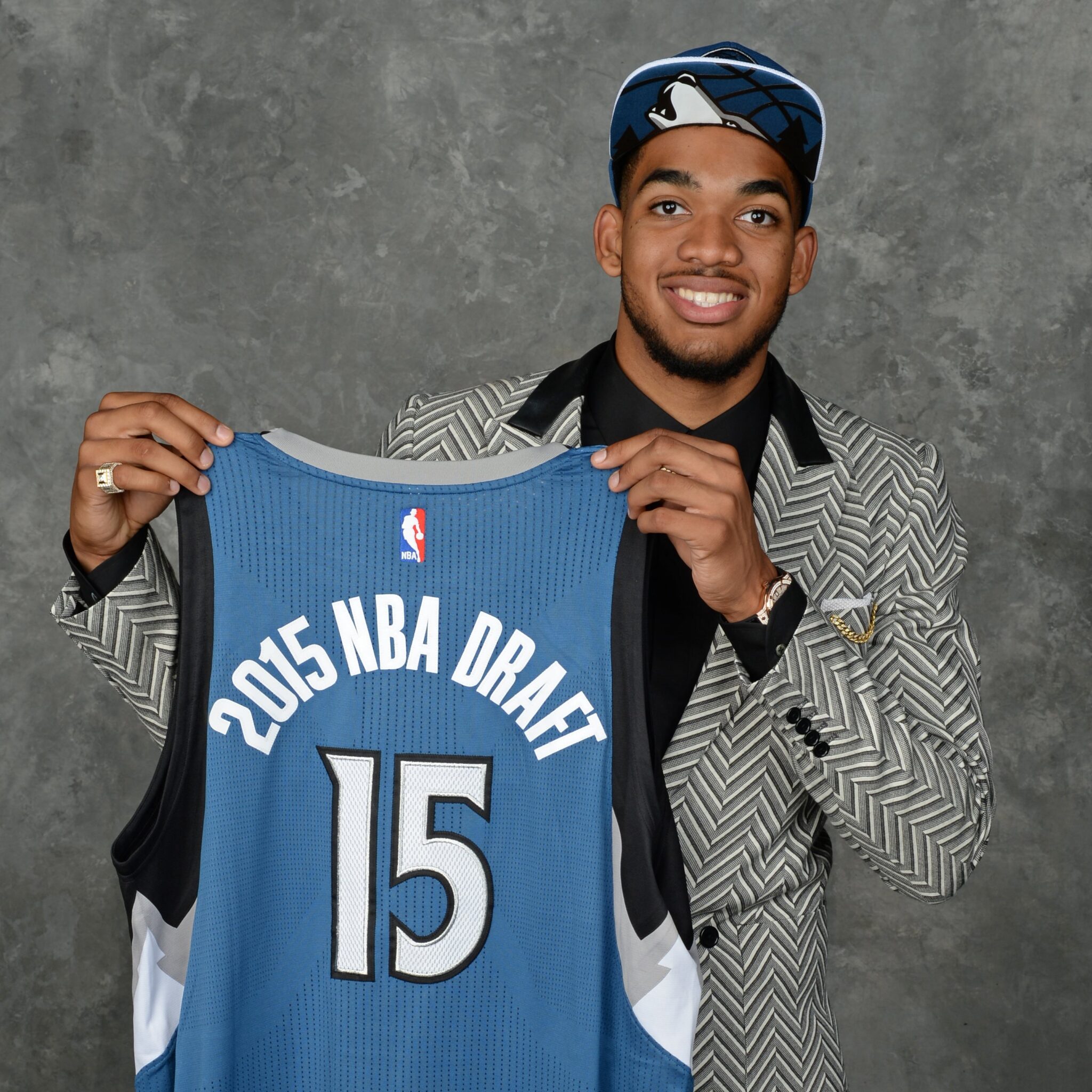 Karl-Anthony Towns, Minnesota Timberwolves, NBA Draft. Foto: Reprodu&ccedil;&atilde;o/Twitter/@NBADraft