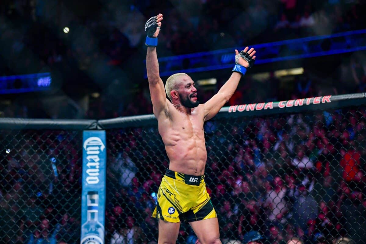 Deiveson Figueiredo surpreende com acordo para encarar ex-campe&atilde;o do UFC