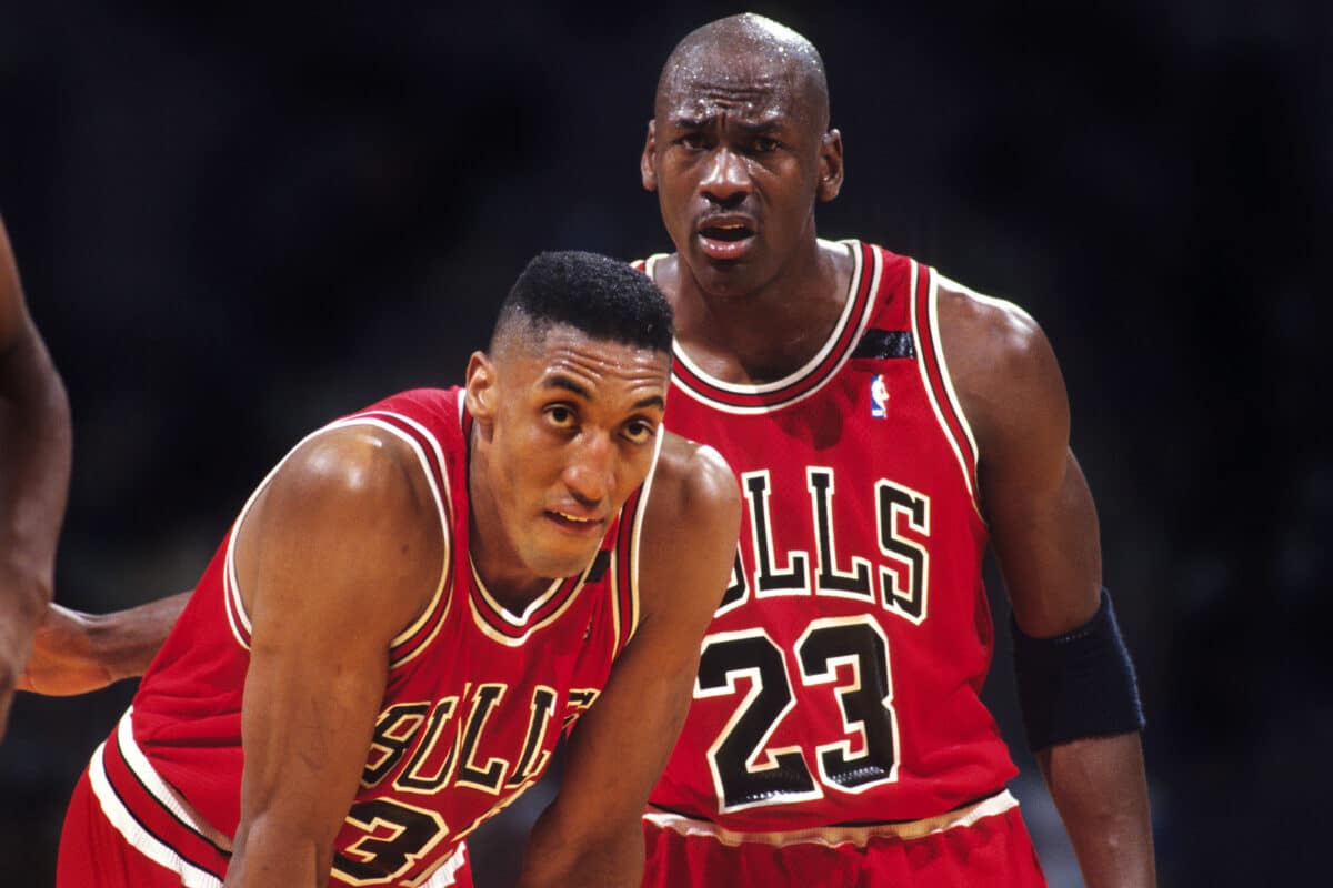 &lsquo;Michael Jordan era horr&iacute;vel&rsquo;, polemiza Scottie Pippen sobre ex-companheiro