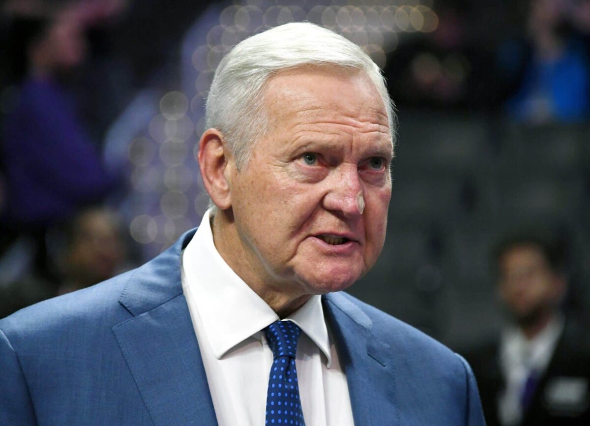 &lsquo;H&aacute; muitos GOATs fedorentos na liga&rsquo;, diz Jerry West, &iacute;cone da NBA