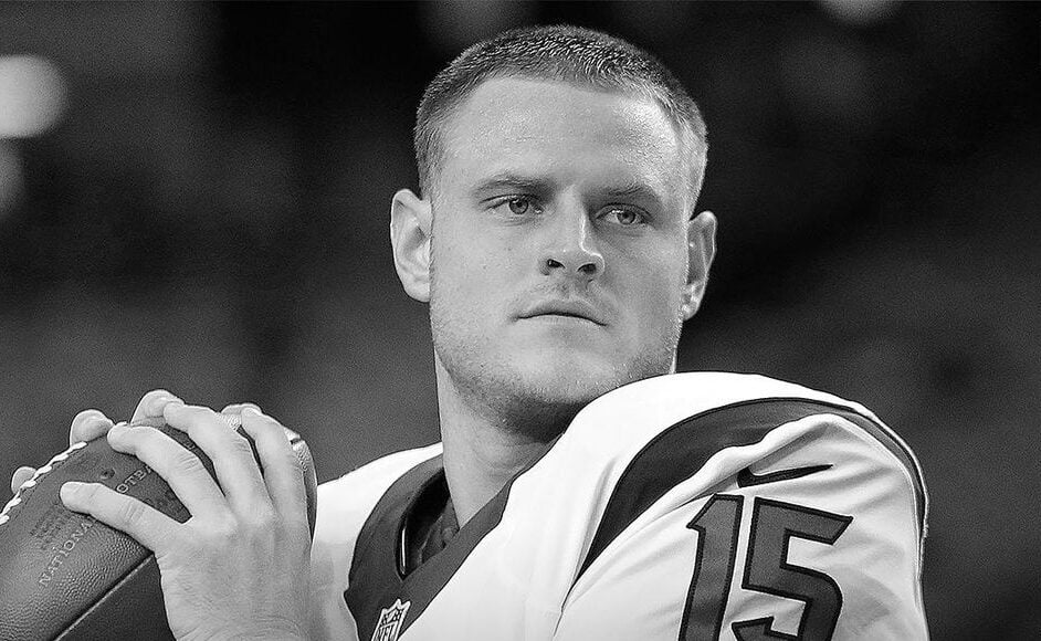 Trag&eacute;dia na NFL: ex-reserva de Tom Brady perde a vida em acidente