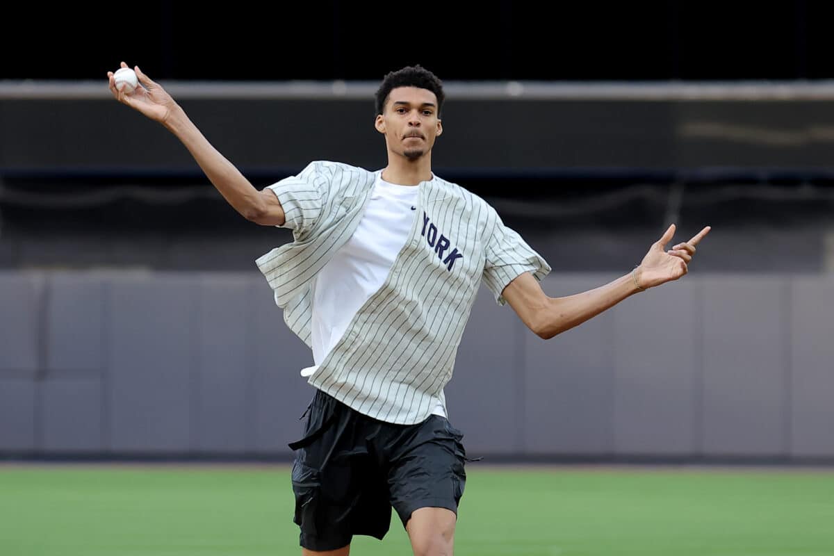 Victor Wembanyama: gigante do NBA Draft faz tudo parecer min&uacute;sculo