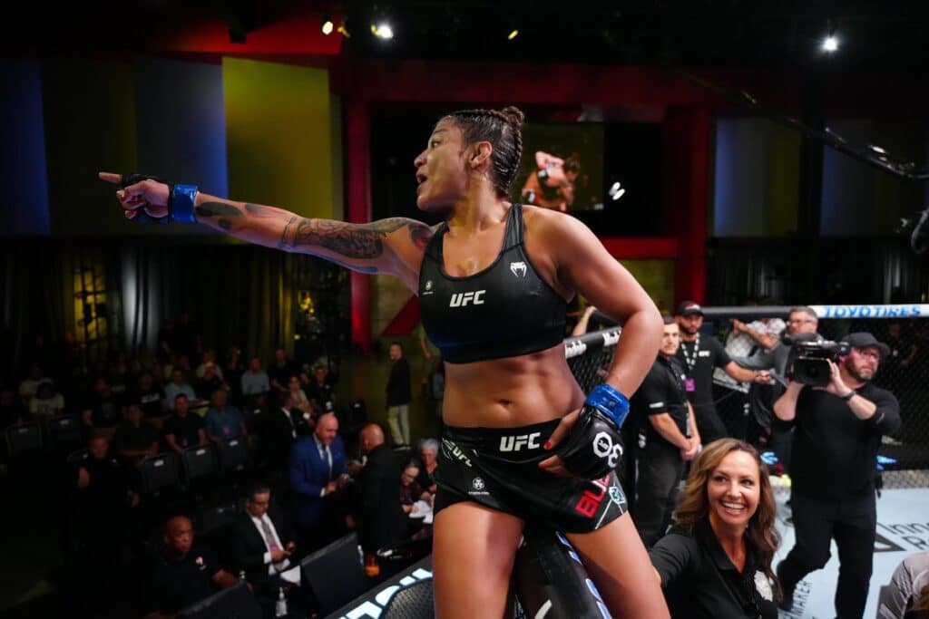 UFC: sanguin&aacute;ria, Sheetara faz provoca&ccedil;&atilde;o e &ldquo;reserva&rdquo; espa&ccedil;o para rival em sua galeria