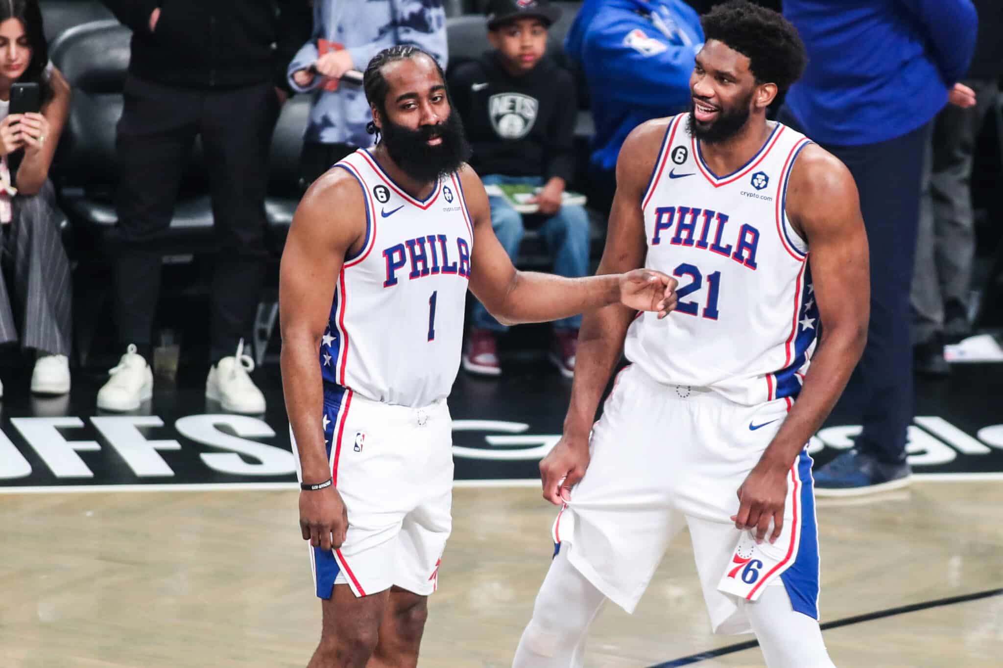 Embiid e Harden. Foto Icon Sport