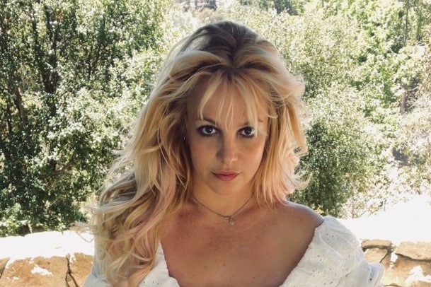 Britney Spears revela &lsquo;motivo&rsquo; de tapa no rosto e cobra time da NBA