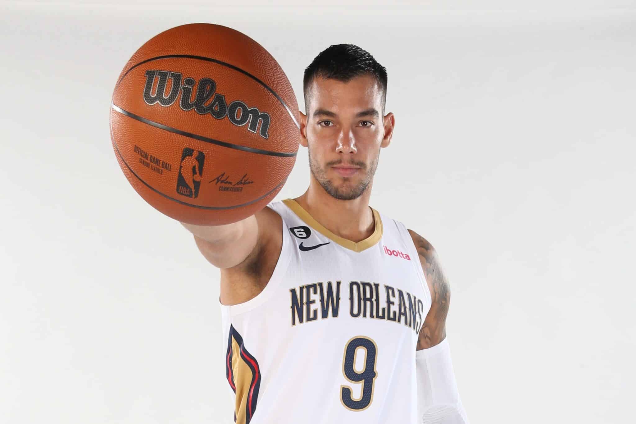 Willy Hernang&oacute;mez, Pelicans, NBA. Foto: Reprodu&ccedil;&atilde;o/Twitter/@NBA