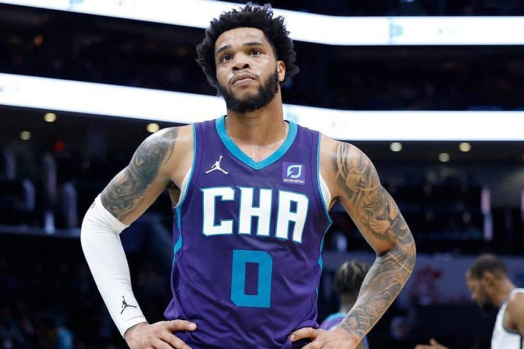 NBA: Miles Bridges se desculpa por ‘constrangimento’ após agredir namorada