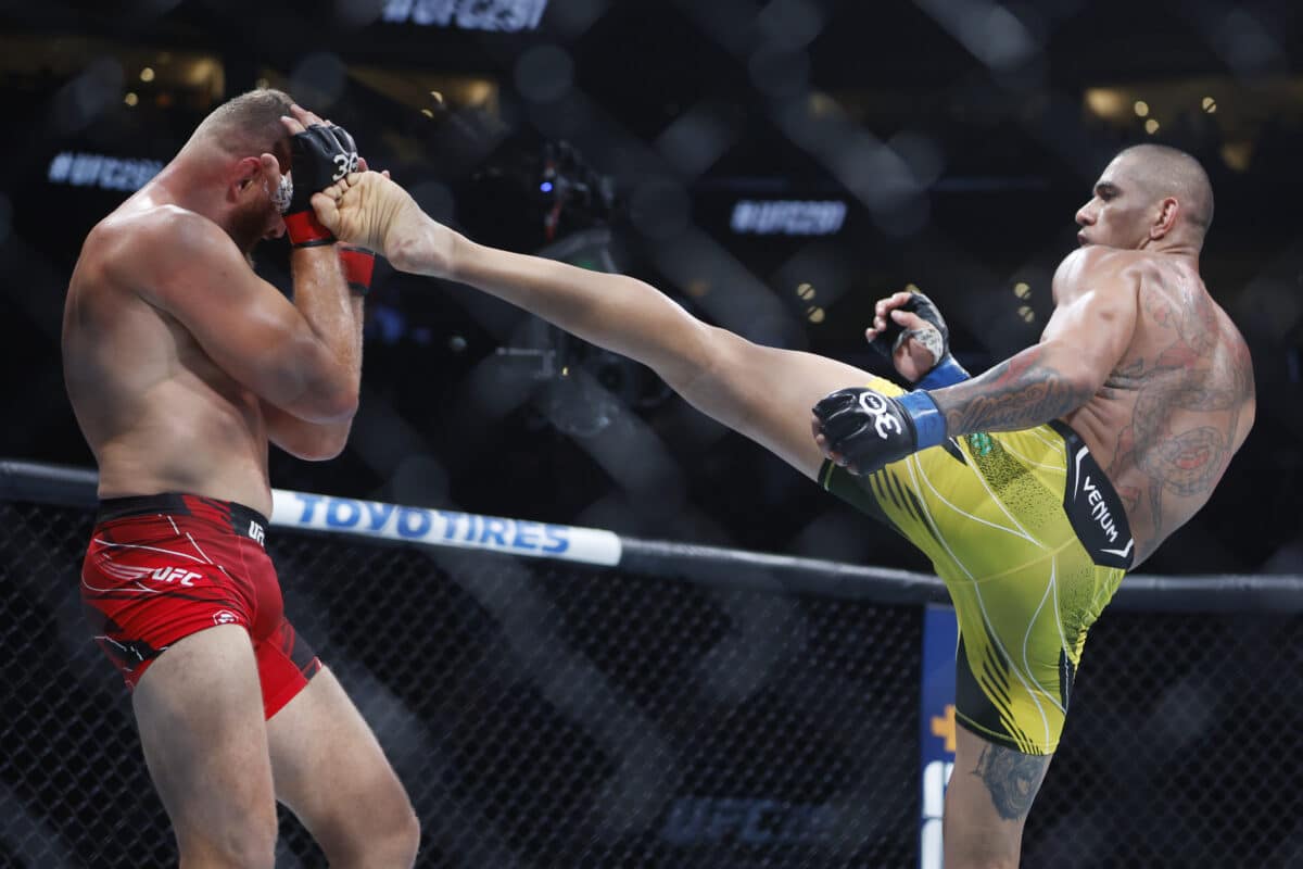 &ldquo;Tenho contas a acertar&rdquo;: o recado de Poatan para rival ap&oacute;s vit&oacute;ria no UFC 291