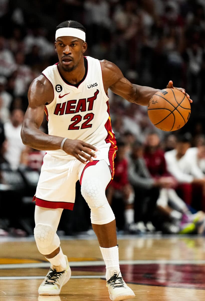 Mercado NBA: Jimmy Butler apoia Lillard e manda recado aos Blazers