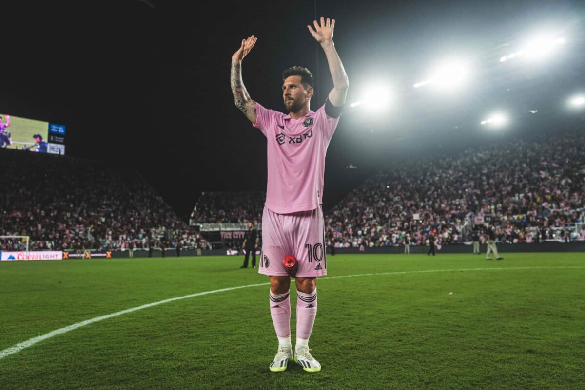 LeBron James vai à loucura com estreia épica de Messi na Leagues Cup