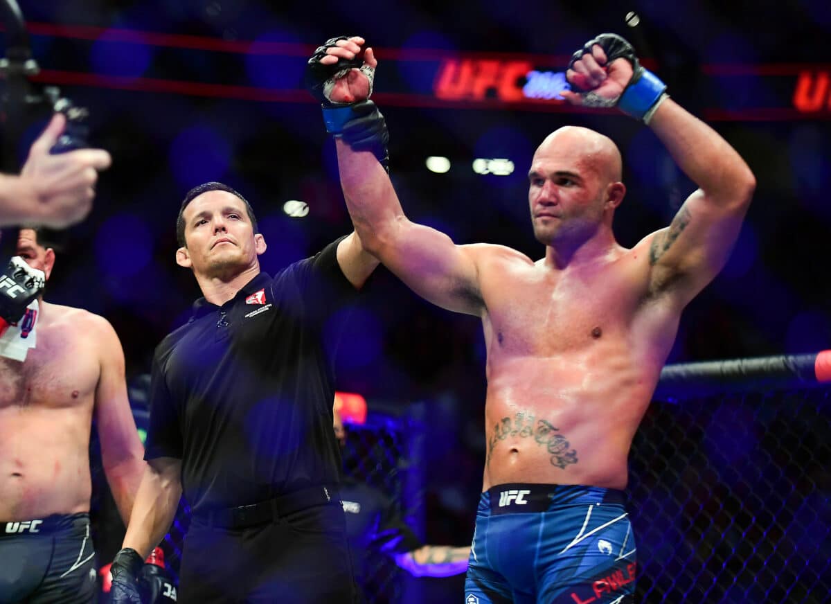 Robbie Lawler, lenda do MMA, se despede com desfecho brilhante no UFC