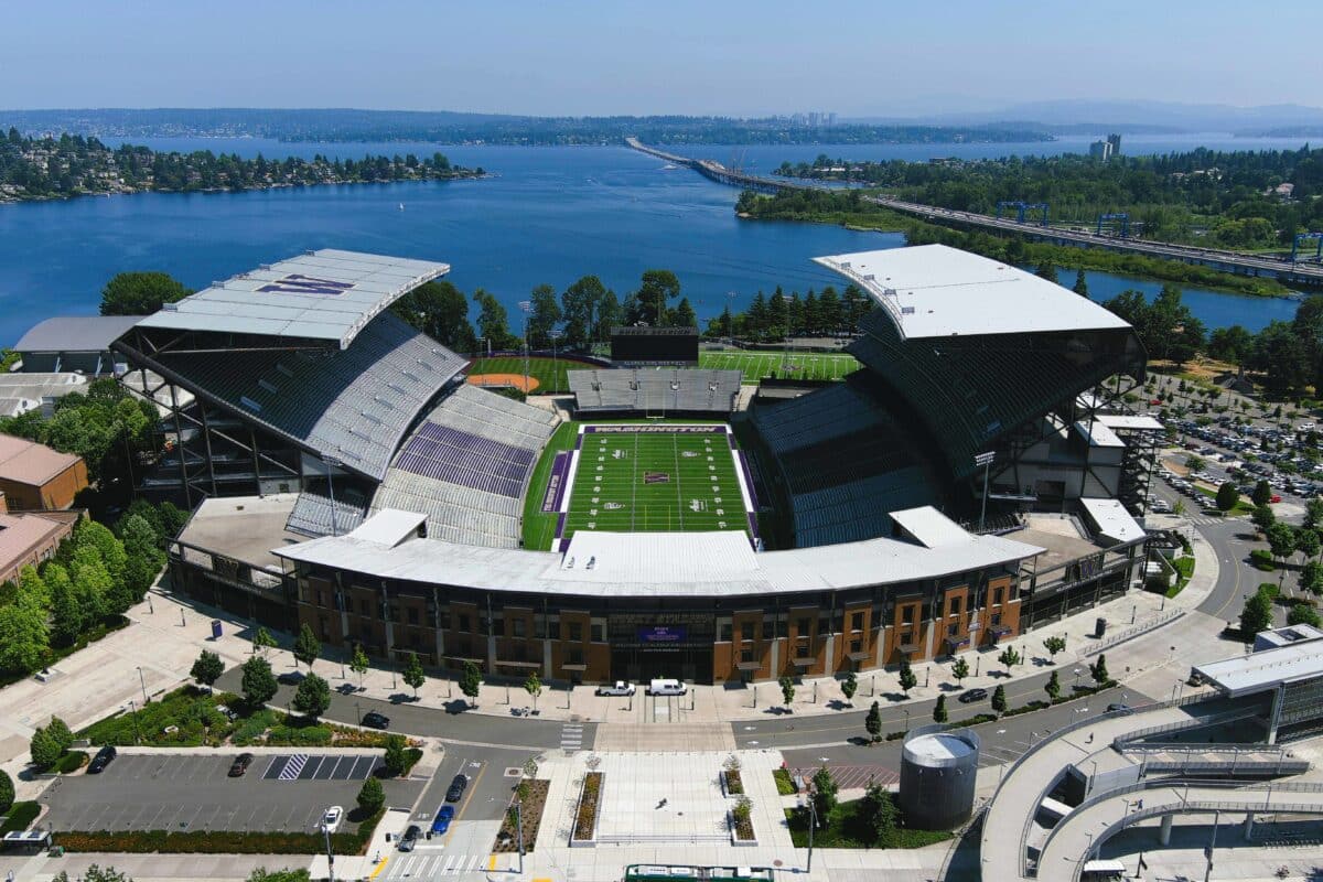 Time de futebol americano &eacute; denunciado por trotes perturbadores