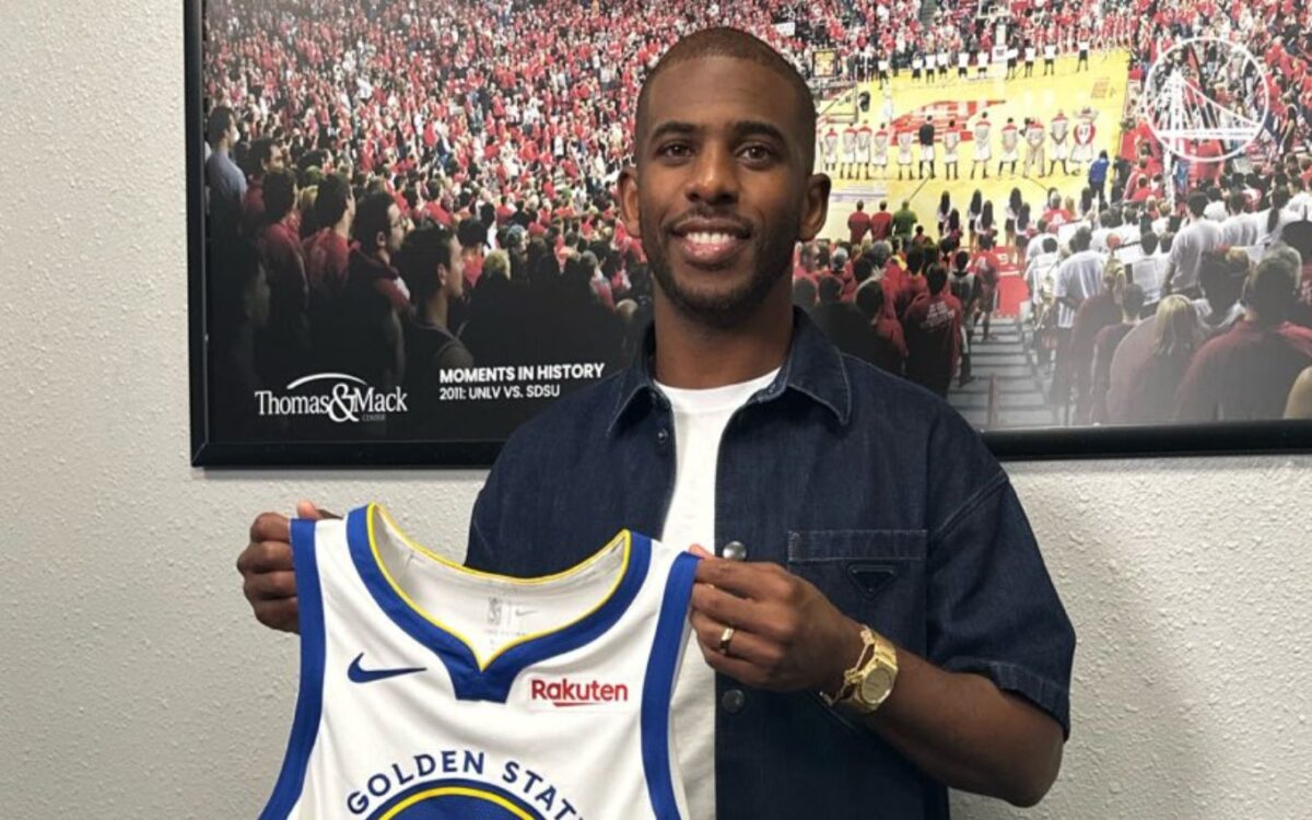 Chris Paul surge com camisa dos Warriors pela primeira vez e manda recado