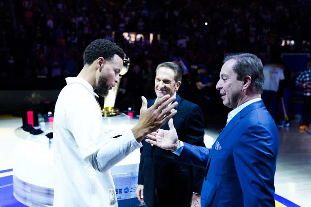 NBA: dono dos Warriors revela futuro da equipe e diz que s&oacute; existe &lsquo;um plano&rsquo;