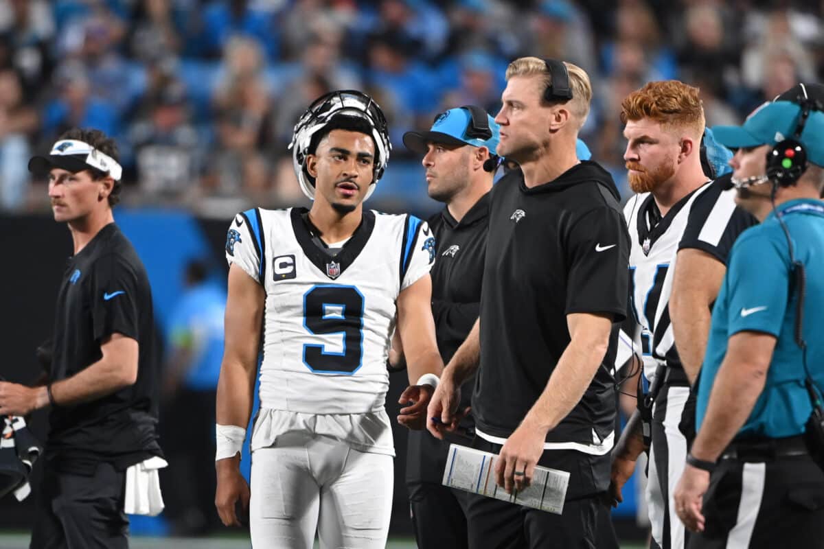NFL: Quarterback titular dos Panthers sofre les&atilde;o e desfalca o time na semana 3