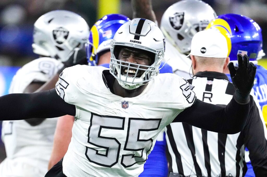 Estrela da NFL denuncia interna&ccedil;&atilde;o for&ccedil;ada em hospital psiqui&aacute;trico: &lsquo;Preso&rsquo;