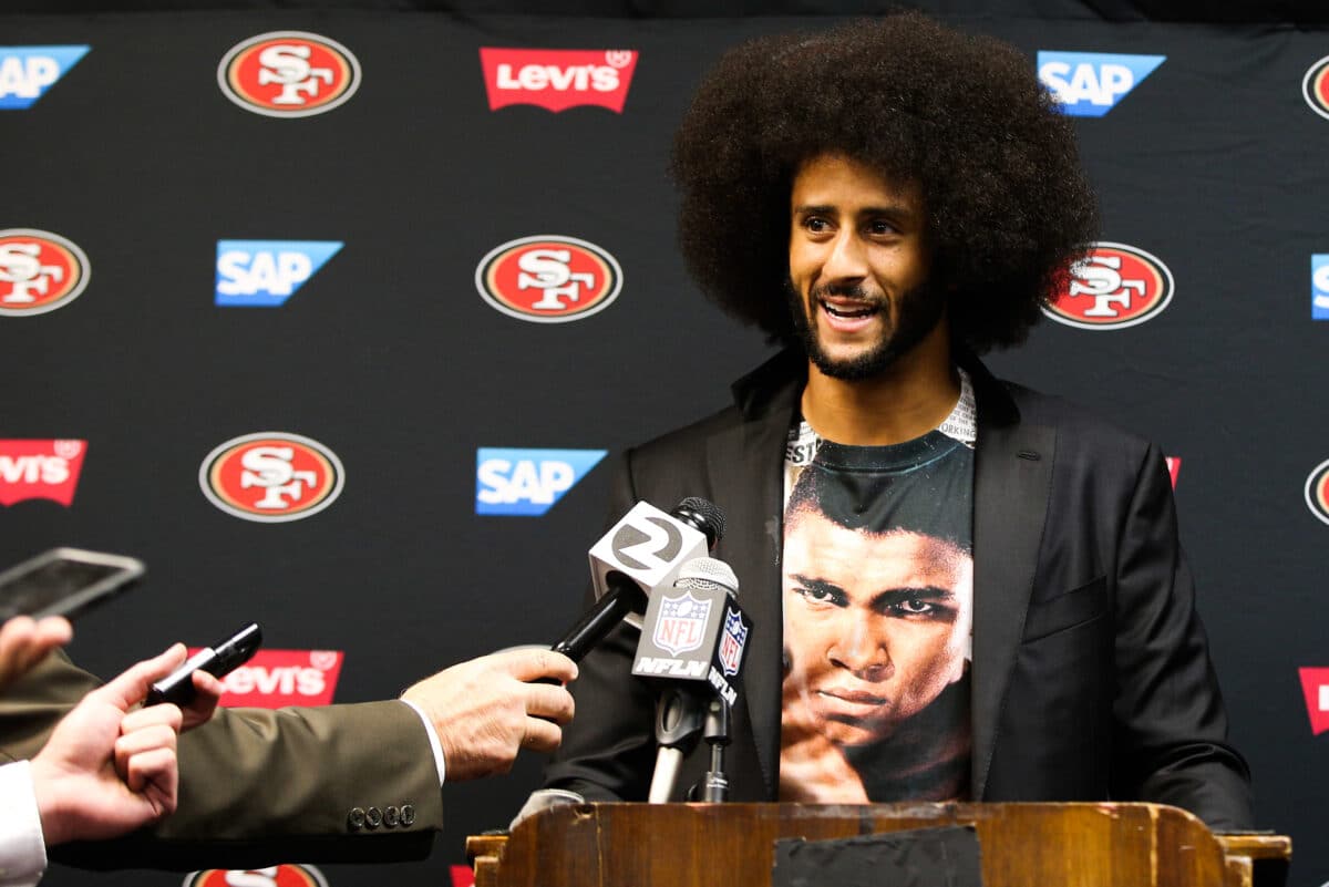NFL: Em carta, Colin Kaepernick pede para liderar os treinos dos Jets