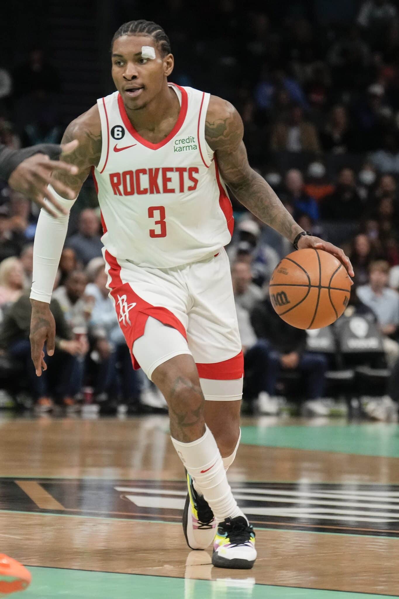 Kevin Porter Jr., dos Rockets, é preso por agredir jogadora da WNBA