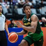 X&ocirc;, pickpocket! Brasil supera arbitragem, bate Canad&aacute; e segue vivo no Mundial