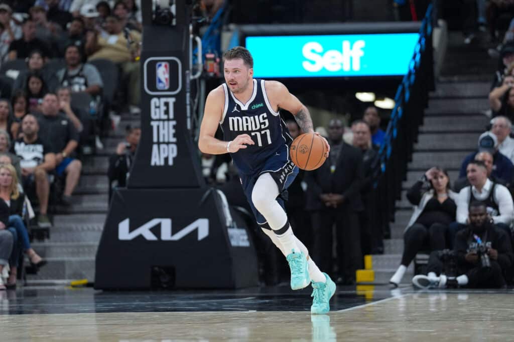 NBA: Luka Doncic atinge marca hist&oacute;rica na estreia da temporada contra os Spurs