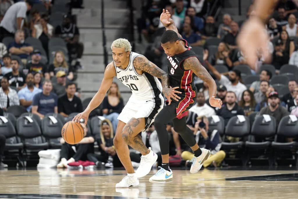 NBA: Titulares dos Spurs vencem os reservas do Heat na pr&eacute;-temporada