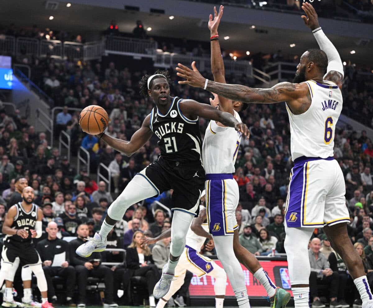 Novo refor&ccedil;o dos Celtics revela passado como torcedor dos Lakers: &lsquo;fam&iacute;lia est&aacute; chateada&rsquo;