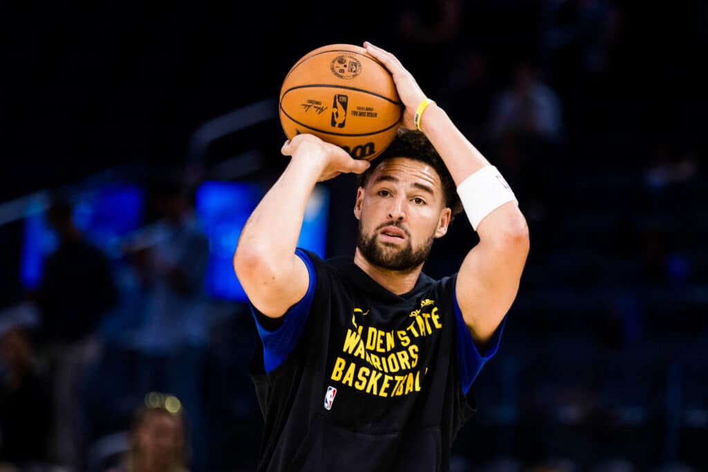 NBA: Klay Thompson desiste de pedir extens&atilde;o m&aacute;xima aos Warriors