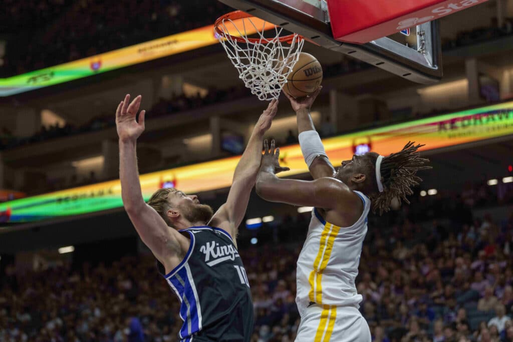 NBA: Warriors sofrem, mas derrotam Kings mesmo sem Curry e Chris Paul