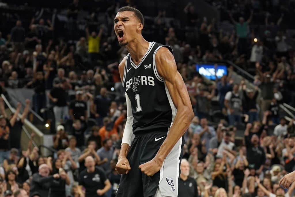 Resultados NBA 27/10: Spurs vencem Rockets com 1&ordm; duplo-duplo de Wembanyama