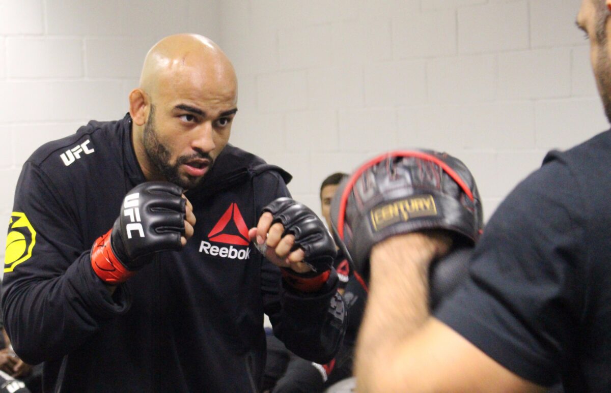 UFC 294: Warlley Alves retorna ao peso m&eacute;dio e enfrenta russo
