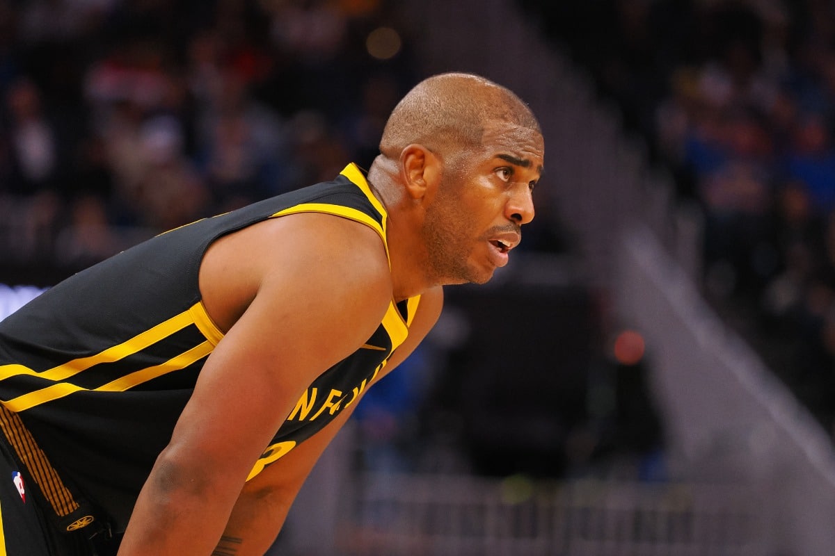 Chris Paul em a&ccedil;&atilde;o pelo Golden State Warriors na NBA