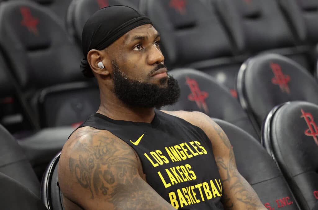 NBA: Lakers sofrem maior derrota na temporada para desafeto de LeBron