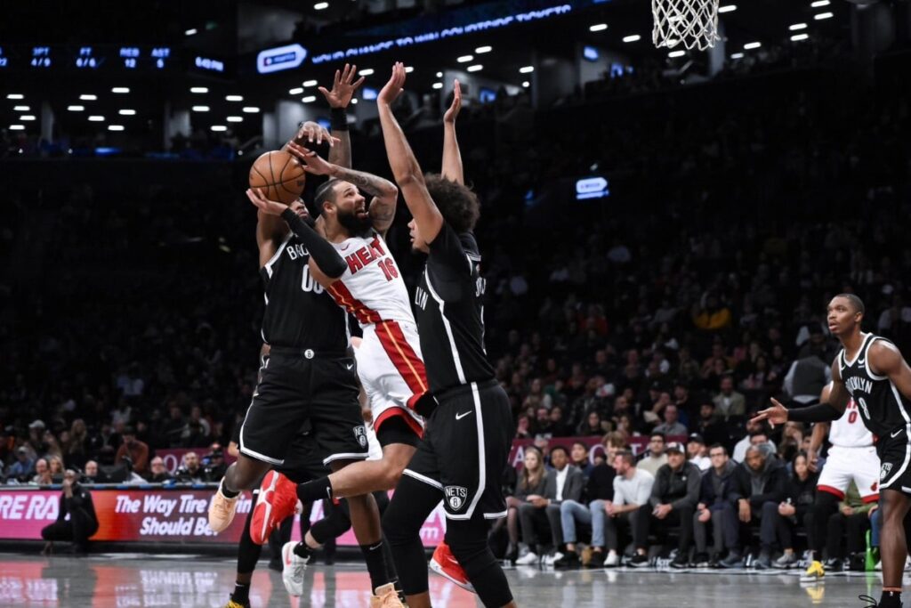 NBA: Com Devin Booker na plateia, Nets vencem Heat sem Butler e Adebayo