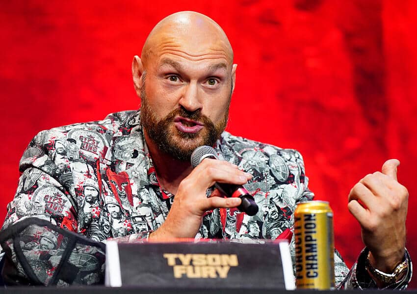 Boxe: Tyson Fury tem nova luta adiada ap&oacute;s &lsquo;susto&rsquo; com Ngannou
