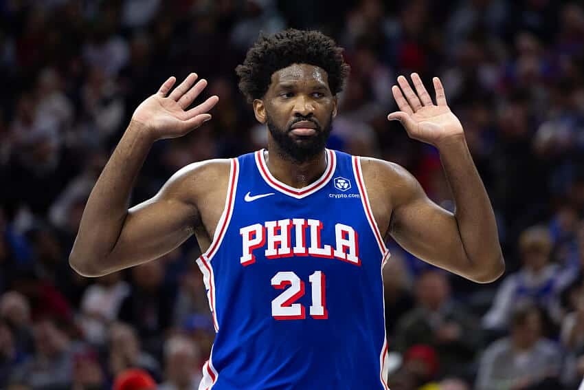 NBA: Embiid quebra o sil&ecirc;ncio, fala sobre sa&iacute;da de Harden e cutuca&nbsp;ex-colega