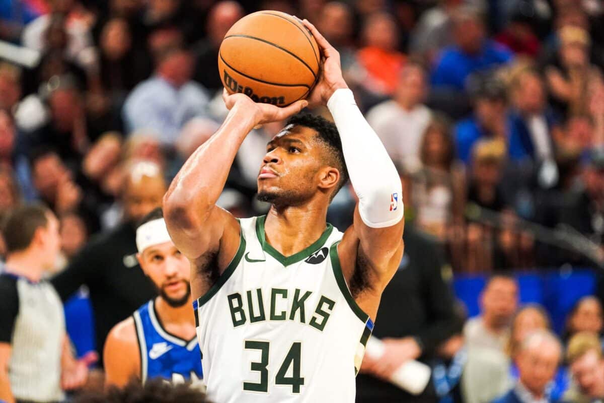 O ala-pivô Giannis Antetokounmpo é o grande destaque da temporada do Milwaukee Bucks. Foto: Icon Sport