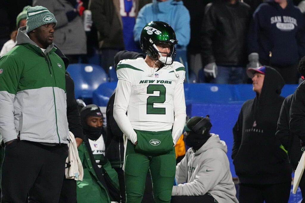 NFL: Jets colocam quarterback titular no banco na semana 12