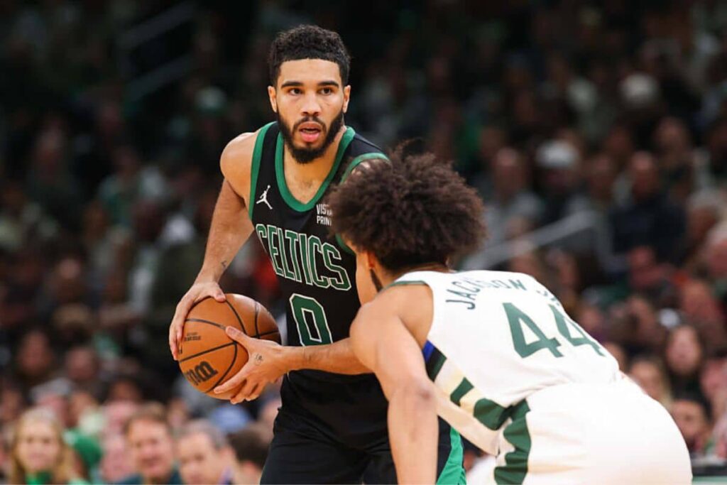 NBA: Celtics confirmam favoritismo e vencem Bucks em casa