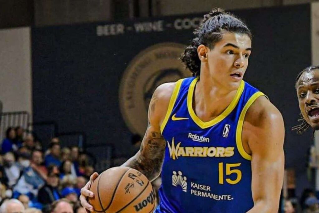 NBA: Gui Santos entra em quadra pelos Warriors e acerta cesta dif&iacute;cil