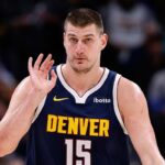 NBA: Jokic brilha, Nuggets vencem e Spurs atingem 3&ordf; pior marca da hist&oacute;ria