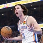 NBA: Thunder ignora pol&ecirc;mica, escala Josh Giddey e perde para 76ers