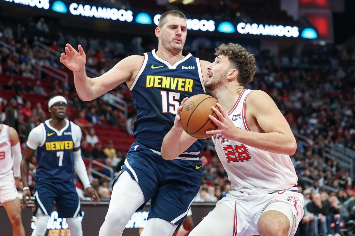 Copa NBA: Nikola Jokic joga &lsquo;sozinho&rsquo;, e Rockets eliminam Nuggets