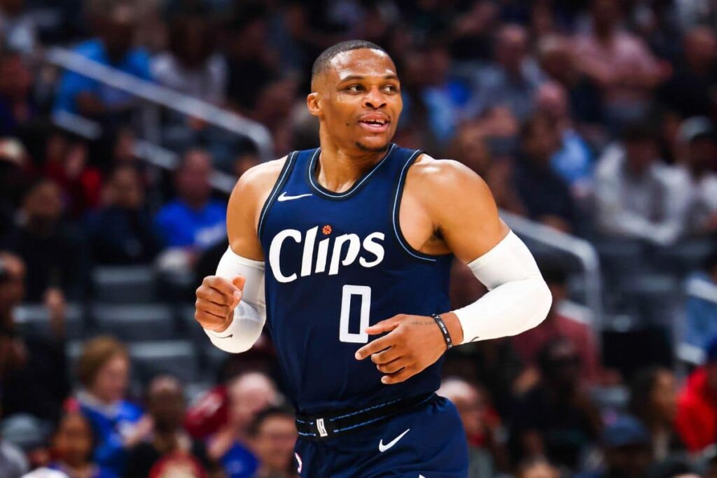 NBA: Westbrook teve mesmo n&uacute;mero de derrotas de Harden ao estrear com Clippers