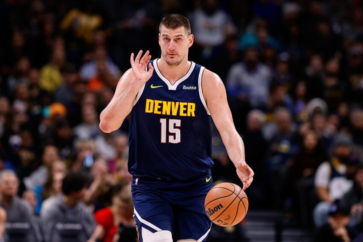 Nikola Jokic em ação pelo Denver Nuggets