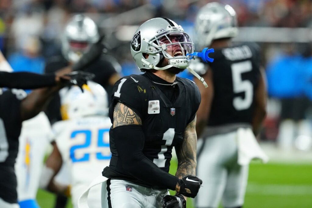NFL: Raiders fazem hist&oacute;ria no primeiro tempo contra Chargers