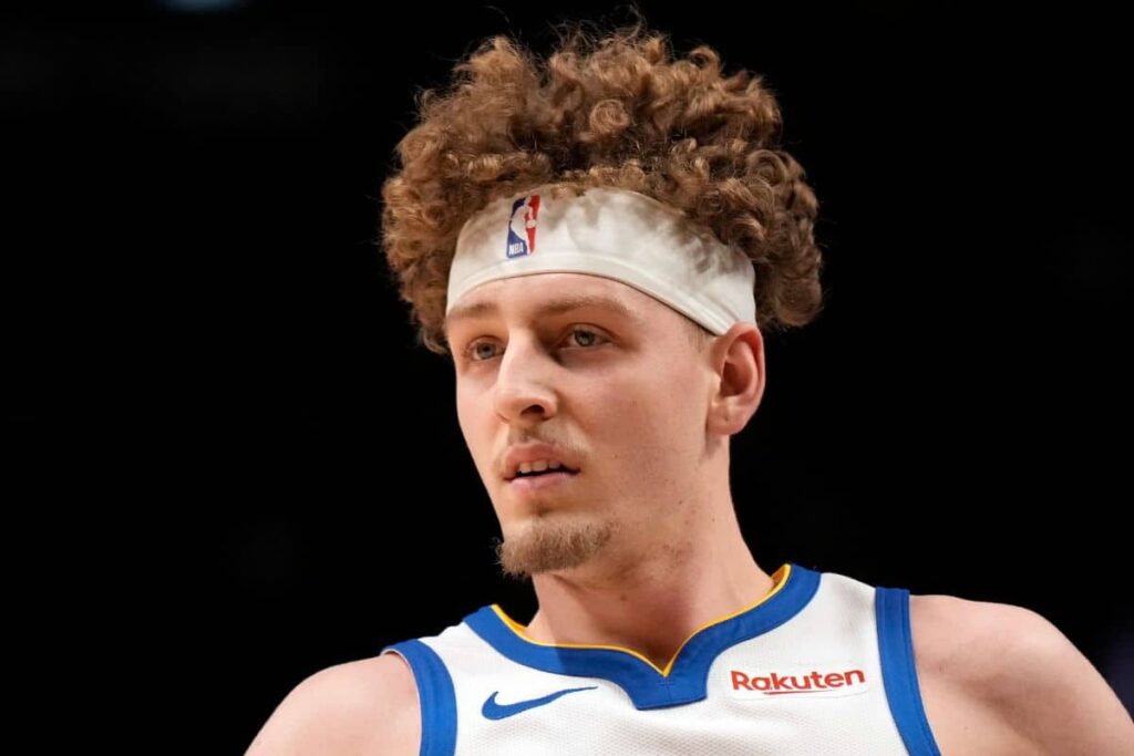 NBA: novato salva Warriors de empate em jogo ruim de Stephen Curry