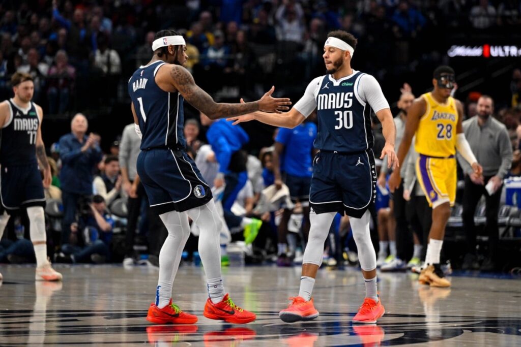 NBA: Em ressaca do t&iacute;tulo, Lakers s&atilde;o derrotados por Mavericks